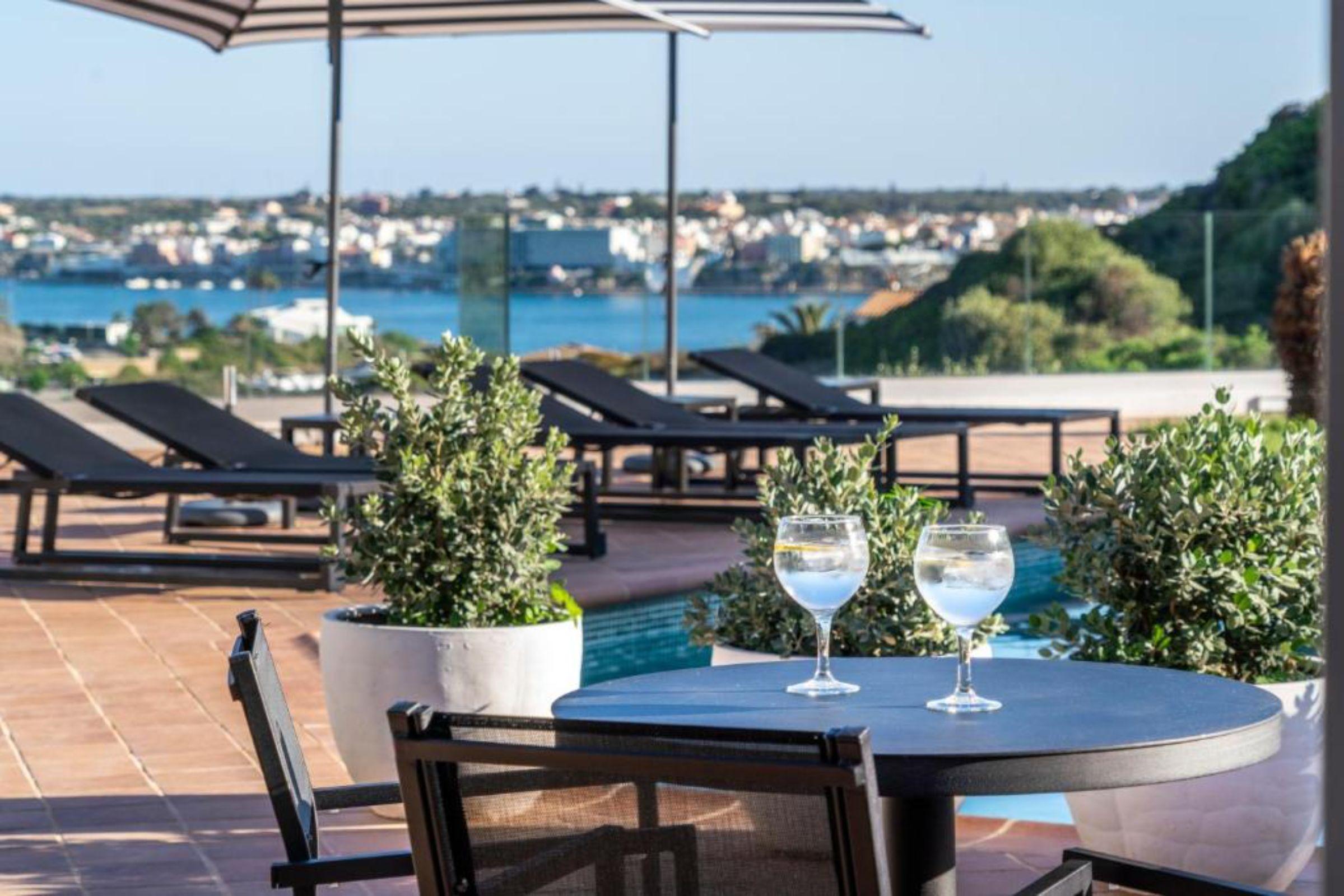 Calallonga Hotel Menorca ماهون المظهر الخارجي الصورة
