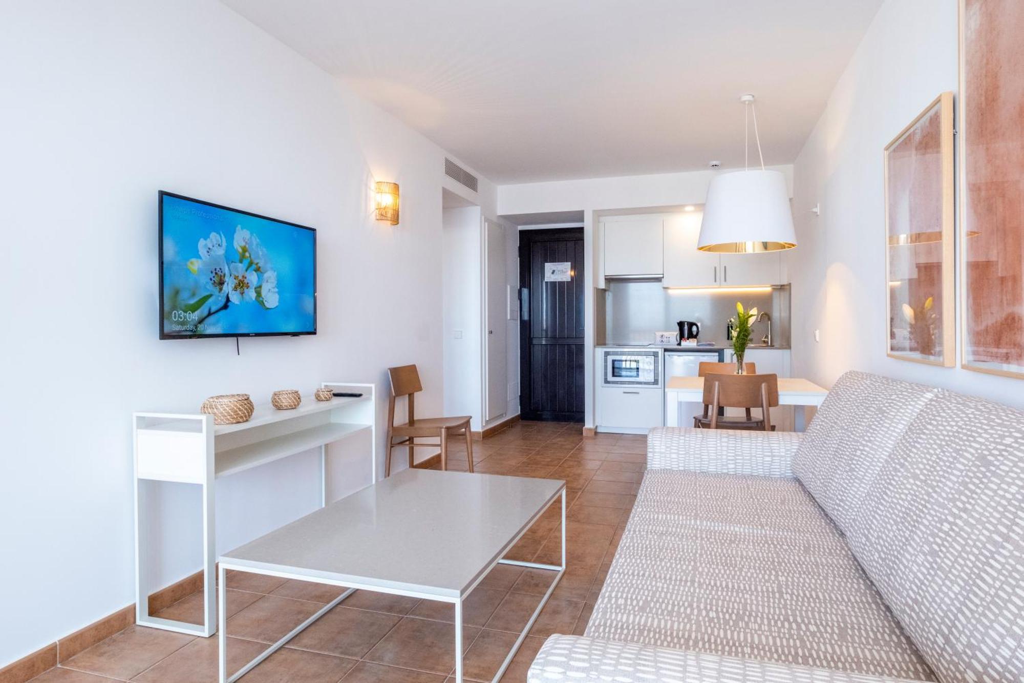 Calallonga Hotel Menorca ماهون المظهر الخارجي الصورة