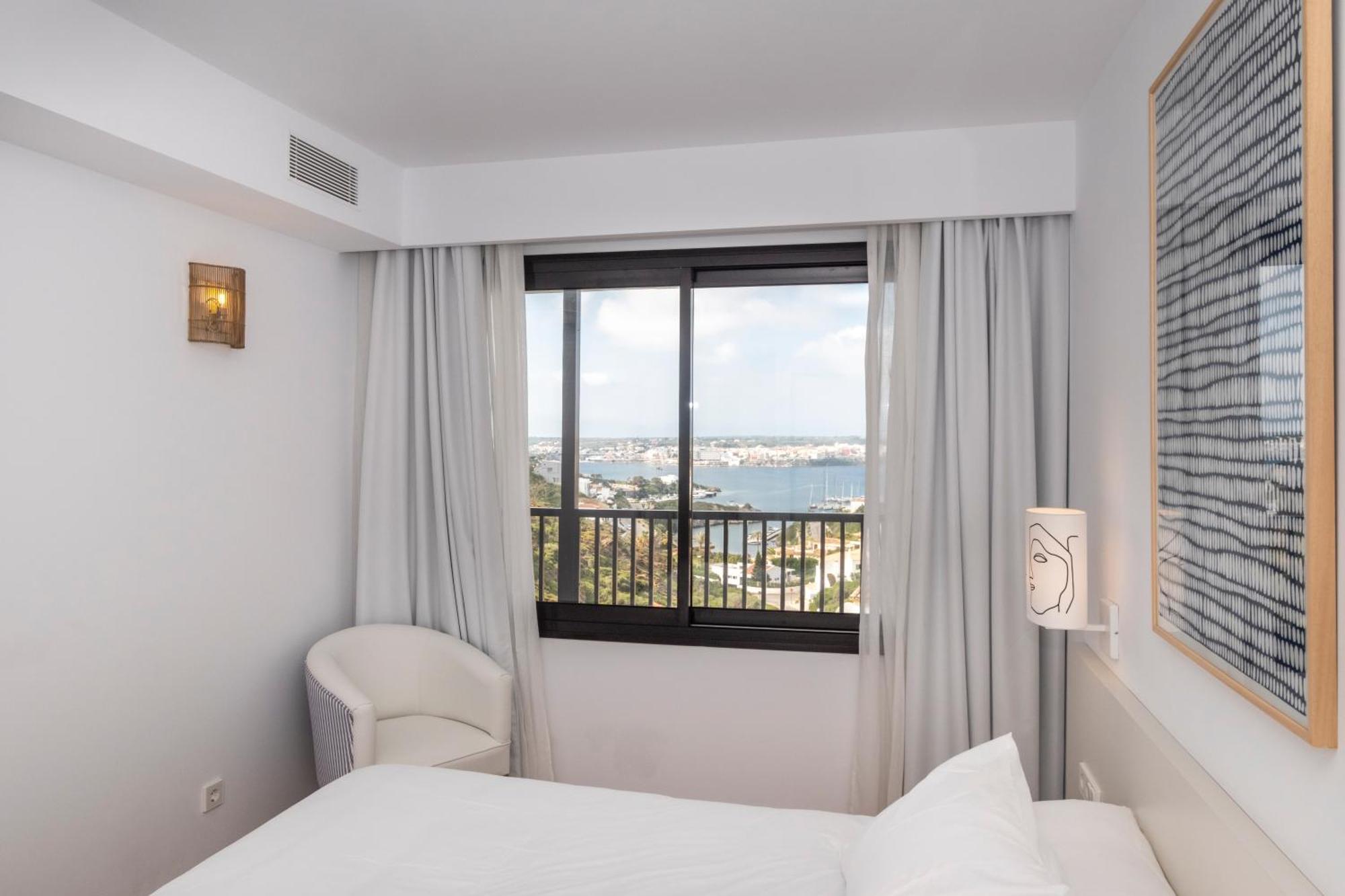 Calallonga Hotel Menorca ماهون المظهر الخارجي الصورة